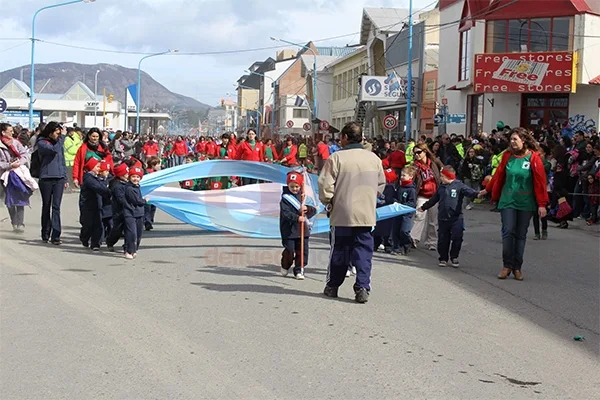 La comunidad toda se sumó a los festejos por la ciudad.