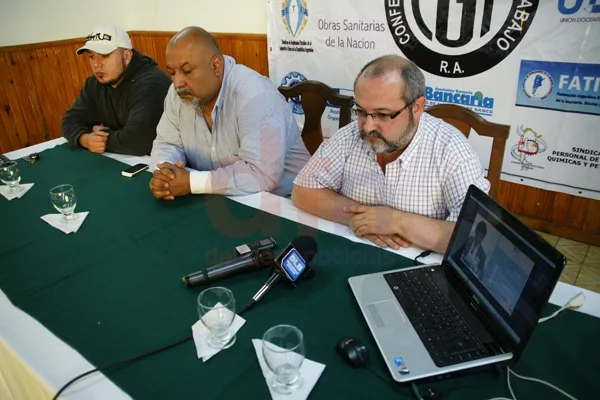 Campos, Tejada y Barreta, durante la conferencia de prensa.