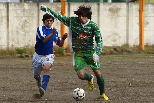 Italiano y Camioneros empataron 0 a 0 en el arranque del Torneo del Interior 2014.