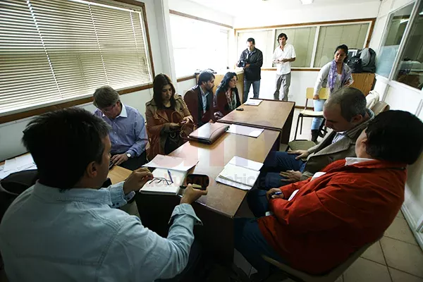 Los representantes sindicales y de Gobierno al inicio de la reunión.