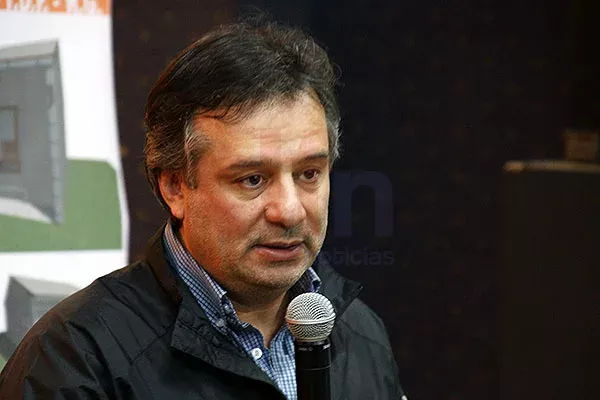 Delegado de Comisión Nacional de Tierra y Hábitat de la Nación, Luis Suárez Gamín.