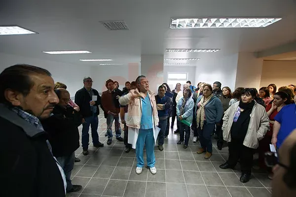 La asamblea se extendió durante un par de horas.