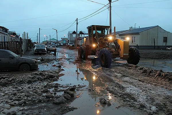 Varuias zonas de la ciudad, anegadas por el hielo y las lluvias.