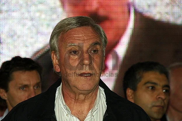 José Estabillo analiza ser candidato en 2015.