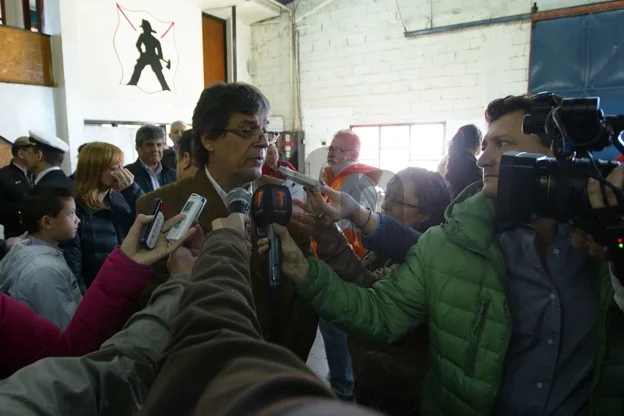 Pascual Lombardo, en contacto con los medios locales.