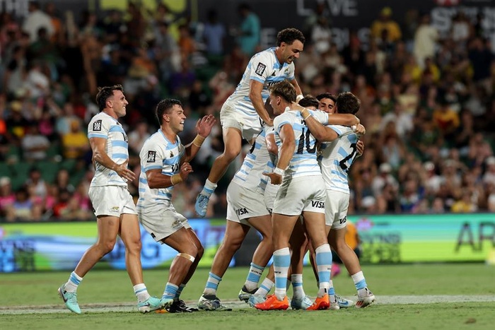 Los Pumas 7s se consagraron campeones en el Seven de Perth.