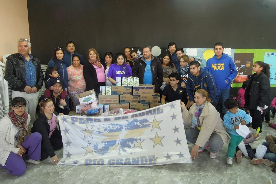 La Peña Boca, “2 de abril” participó de una jornada solidaria