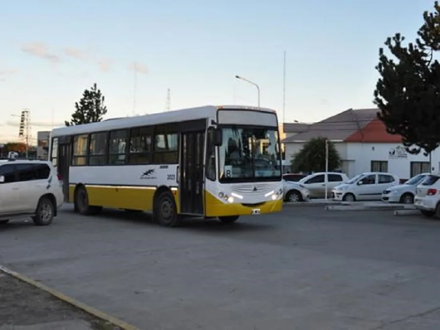 Se informa el recorrido alternativo de la línea A del servicio de colectivo