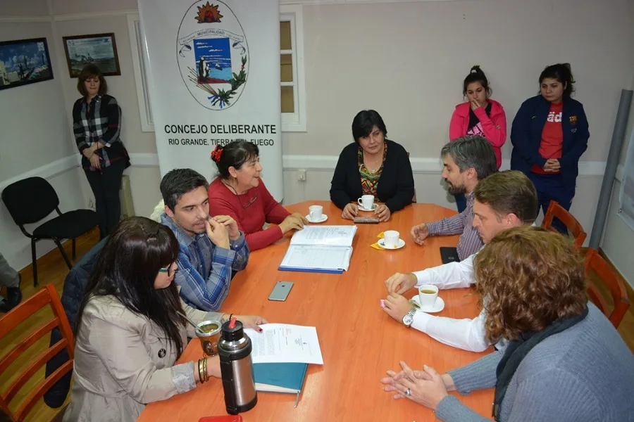 Ediles recibieron a la Presidente de la comunidad Selk'nam