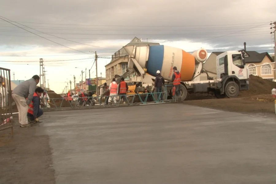 Comenzaron los trabajos finales del crce del aliviador cloacal en la ruta 3