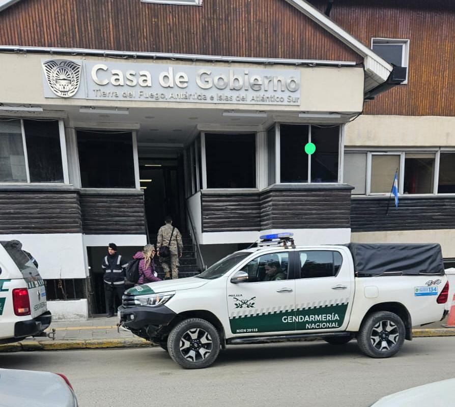 La Justicia mandó a Gendarmería a allanar Casa de Gobierno