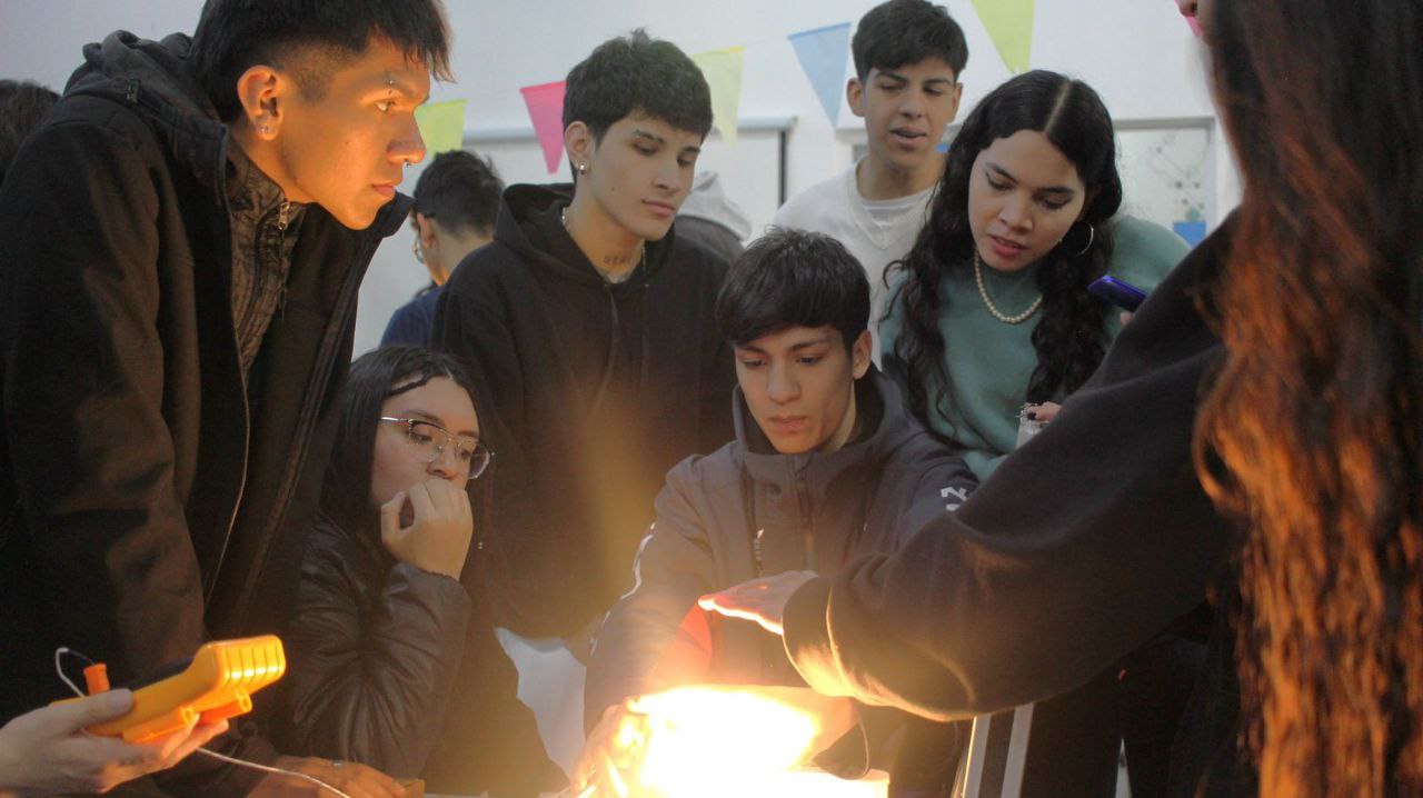 El aula móvil de Fundación YPF fue una experiencia única para la comunidad