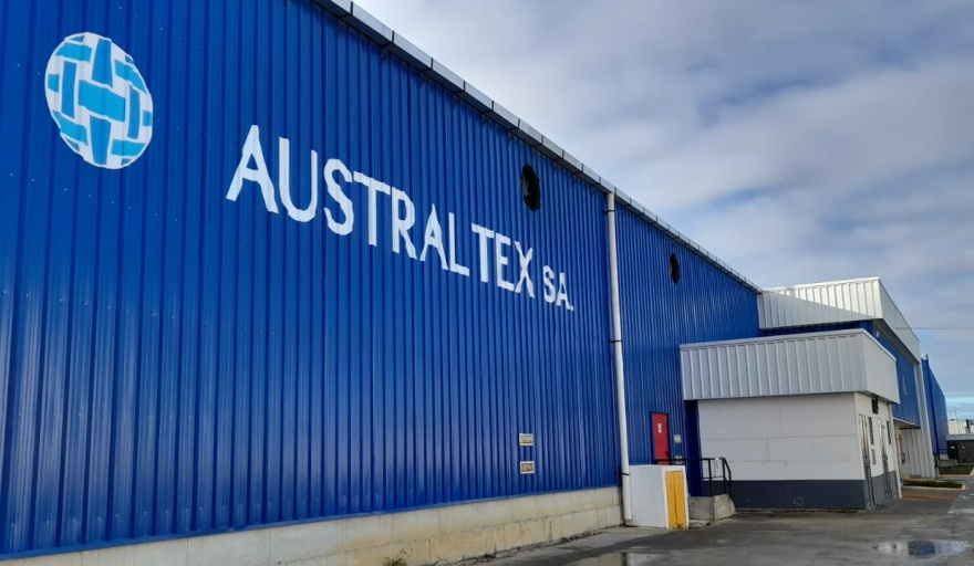 Australtex anunció la paralización de su producción