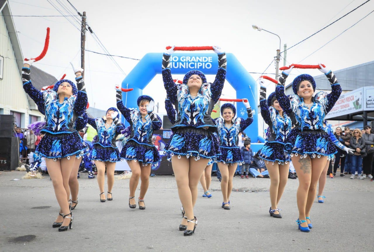 Llega el carnaval a los barrios de Río Grande