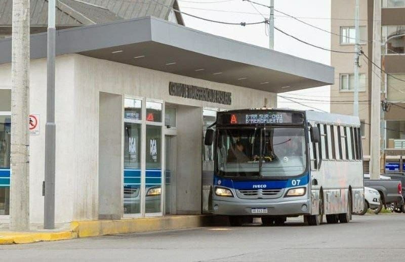 El municipio decidió absorber el 50% del valor del boleto de colectivos quedando en $587,42