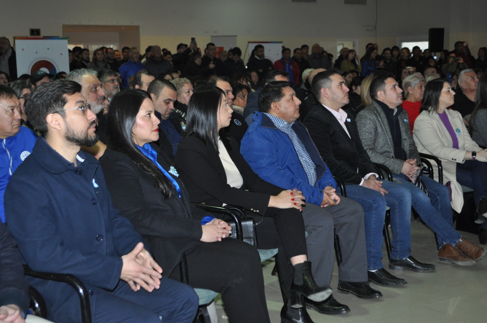 Concejales acompañaron al Gobernador en la firma del Amparo Colectivo por la suba de gas