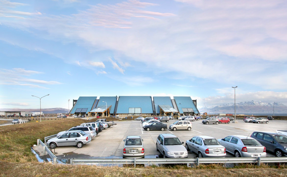 Comienza el cobro de estacionamiento en el Aeropuerto de Ushuaia