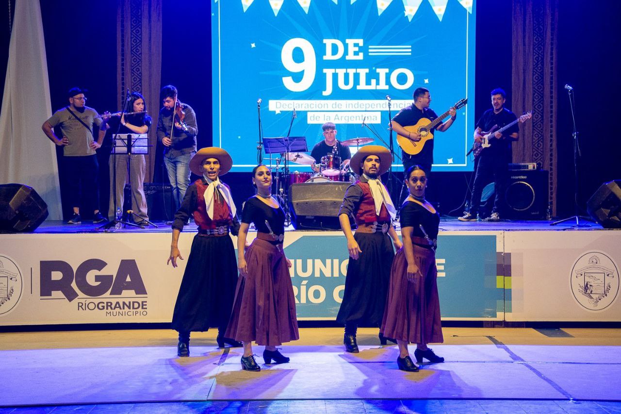 Riograndenses disfrutaron de la Gran Peña de la Independencia