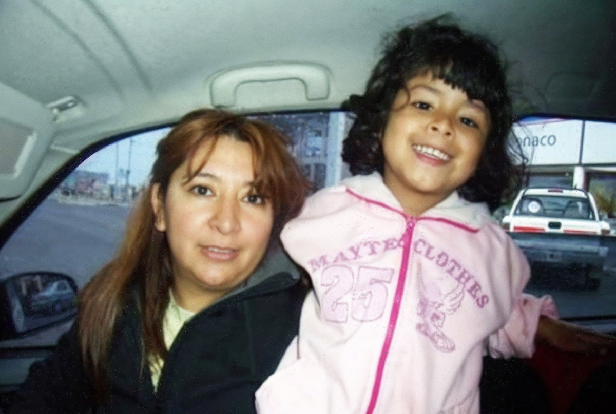 Una de las últimas fotos de María Elena delgado junto a su hija Sofía.