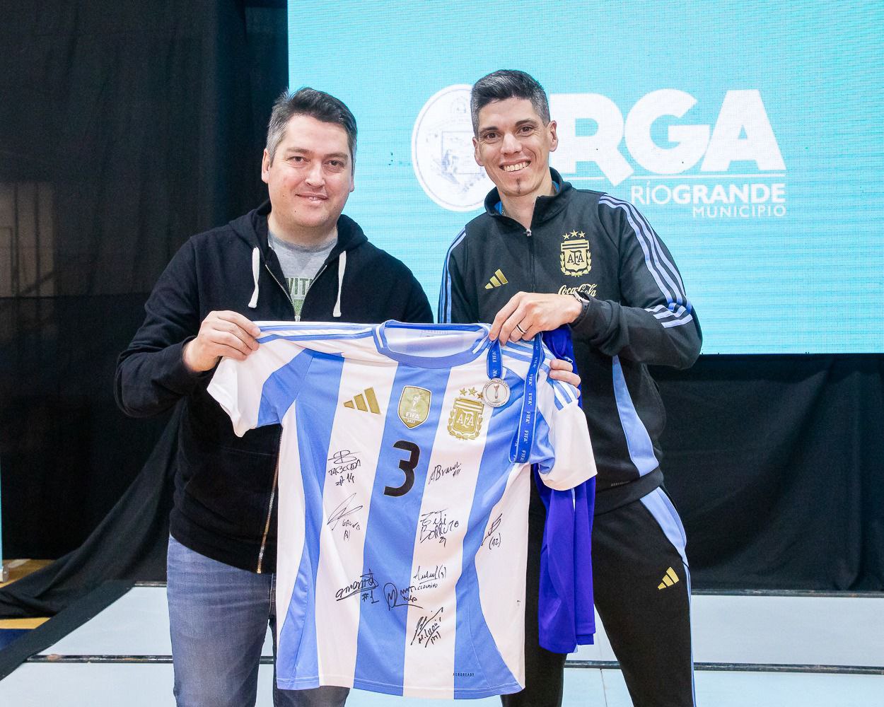 Matías Lucuix encabezó un importante campus de Futsal en Río Grande