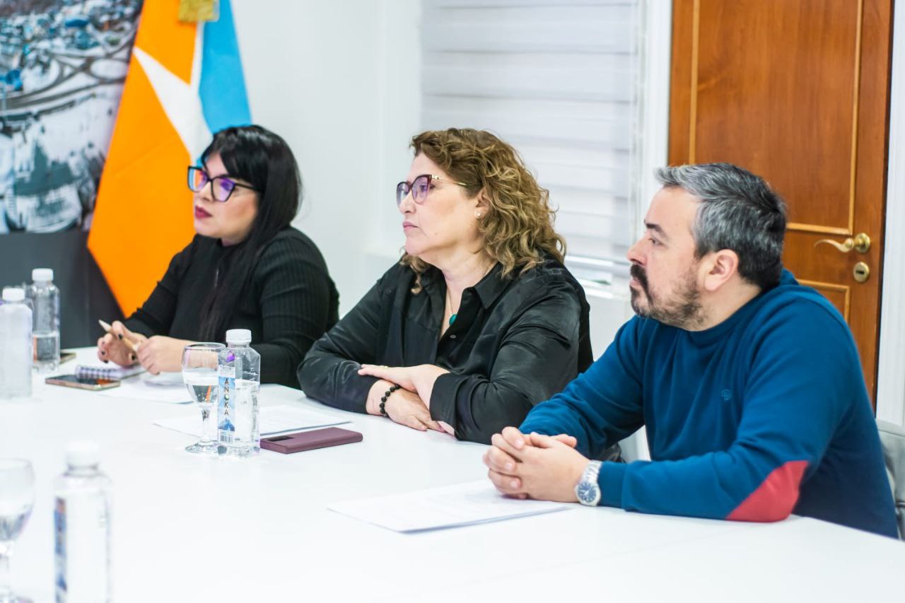 Encuentro clave en Ushuaia para el futuro de la industria de la turba