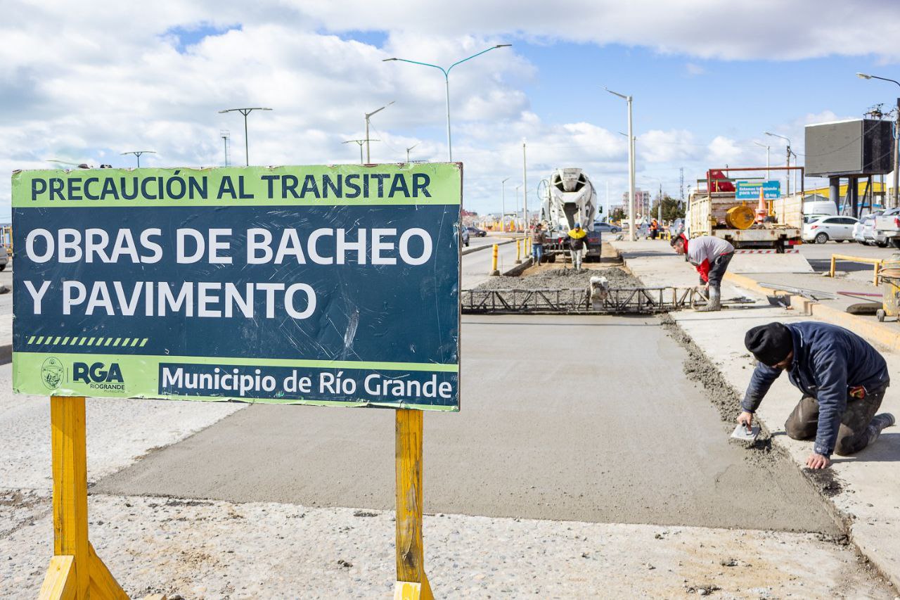 Plan de Obras Viales avanza en distintos puntos de Río Grande