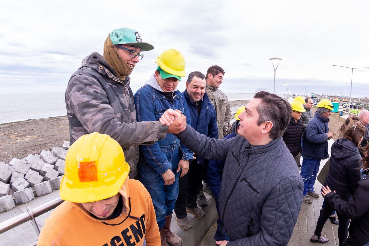 El intendente Martín Perez emitió un mensaje en el que reconoce la dedicación y el esfuerzo diario de los trabajadores en el marco del Día del Trabajador.