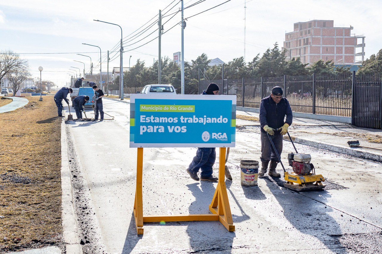 El Municipio despliega las tareas en distintos puntos de la ciudad, desarrollándolas con recursos propios y personal municipal.  