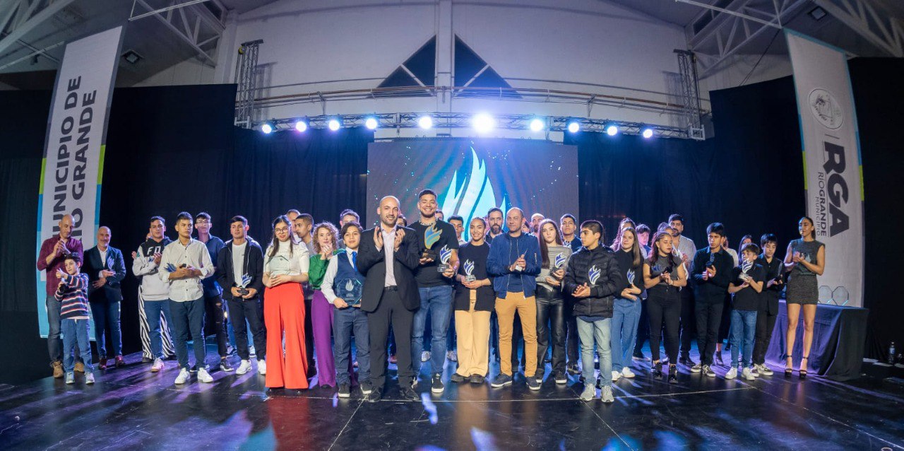 Municipio realizó la X edición de los premios " Ciudad de Río Grande".