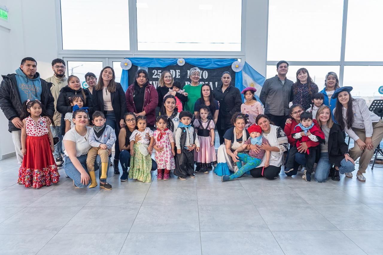 Infancias riograndenses disfrutaron de los festejos patrios.