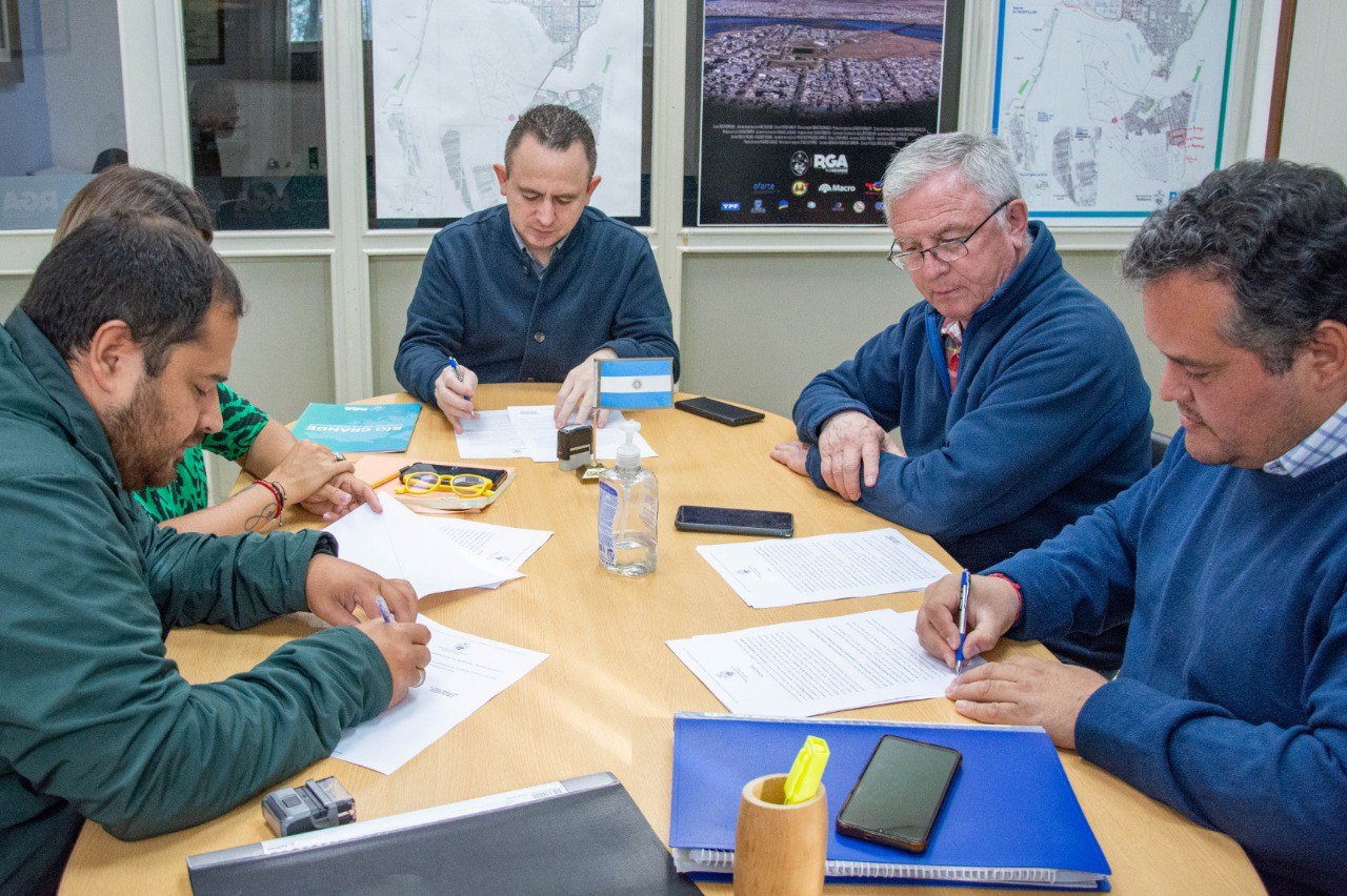 Municipio acordó recomposición salarial para trabajadores de Obras Sanitarias