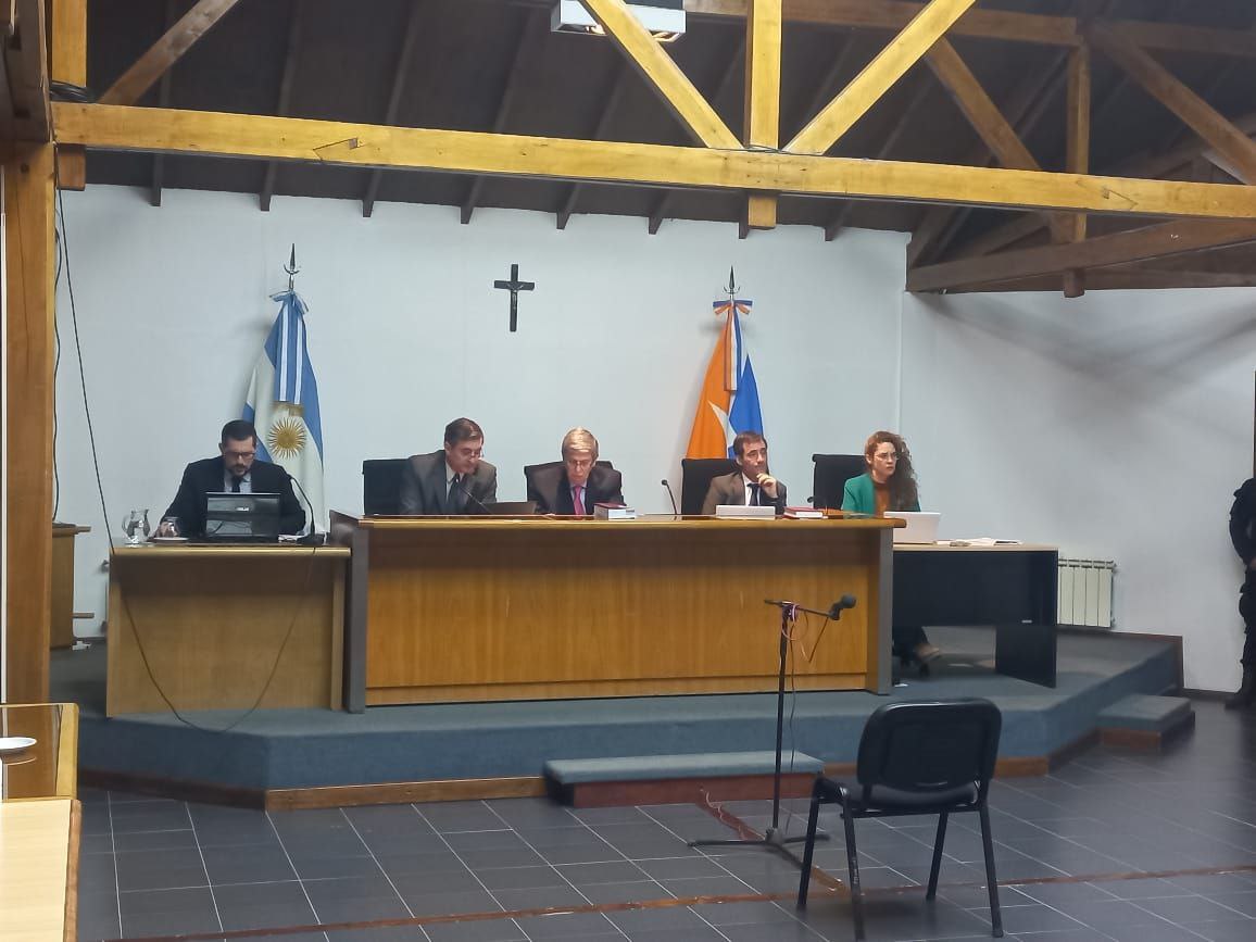 Tribunal de Juicio en lo Criminal del Distrito Judicial Sur .