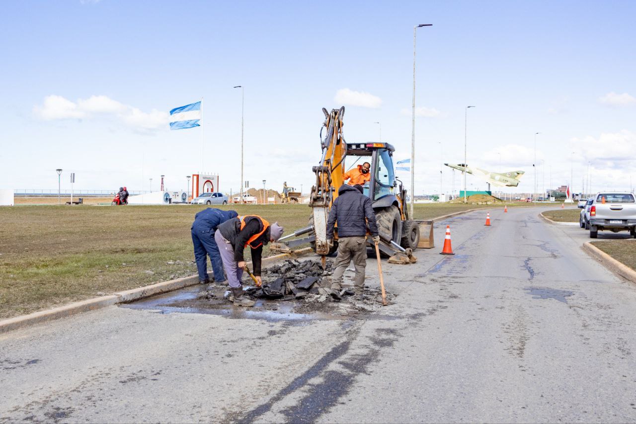 Comenzó la obra de remediación asfáltica de la Av. Héroes de Malvinas