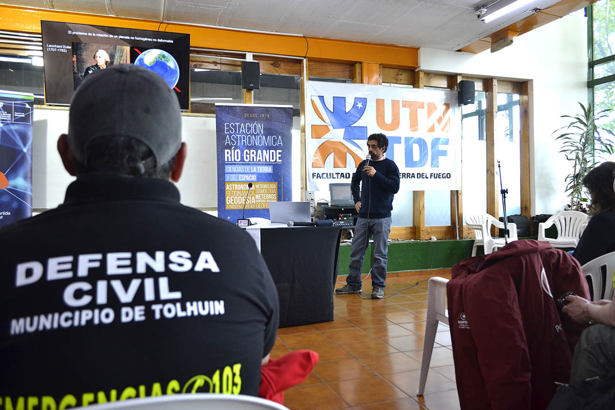 La UTN brindó una jornada para explorar la Tierra, el cielo y el espacio