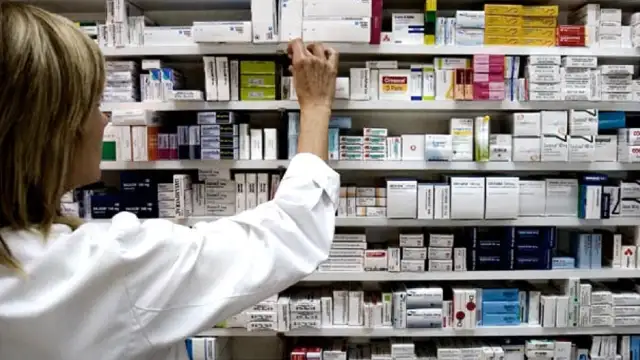 Entidades farmacéuticas se oponen a la venta de medicamentos en góndolas: «Pone en riesgo la salud de la población»