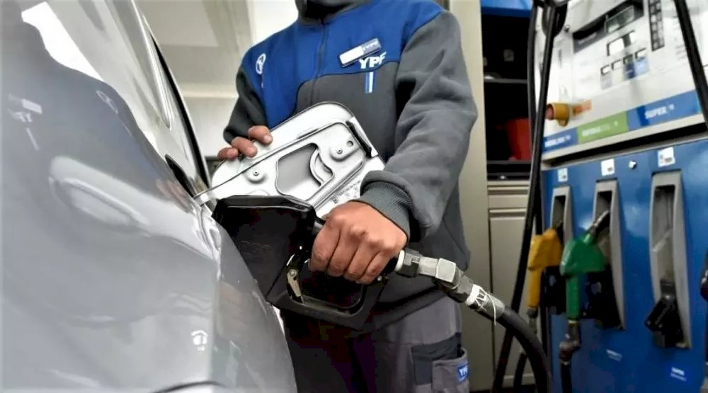 Rige un nuevo incremento en el precio de los combustibles de YPF