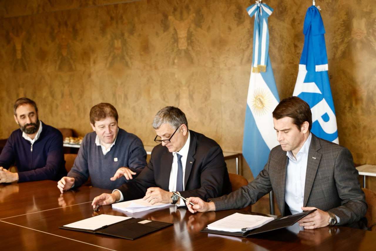 Inicio el proceso de traspaso la actividad de YPF a la provincia