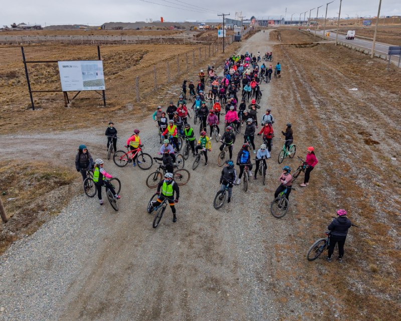 Más de 200 personas participaron de una nueva edición de “Bici-Chicas”