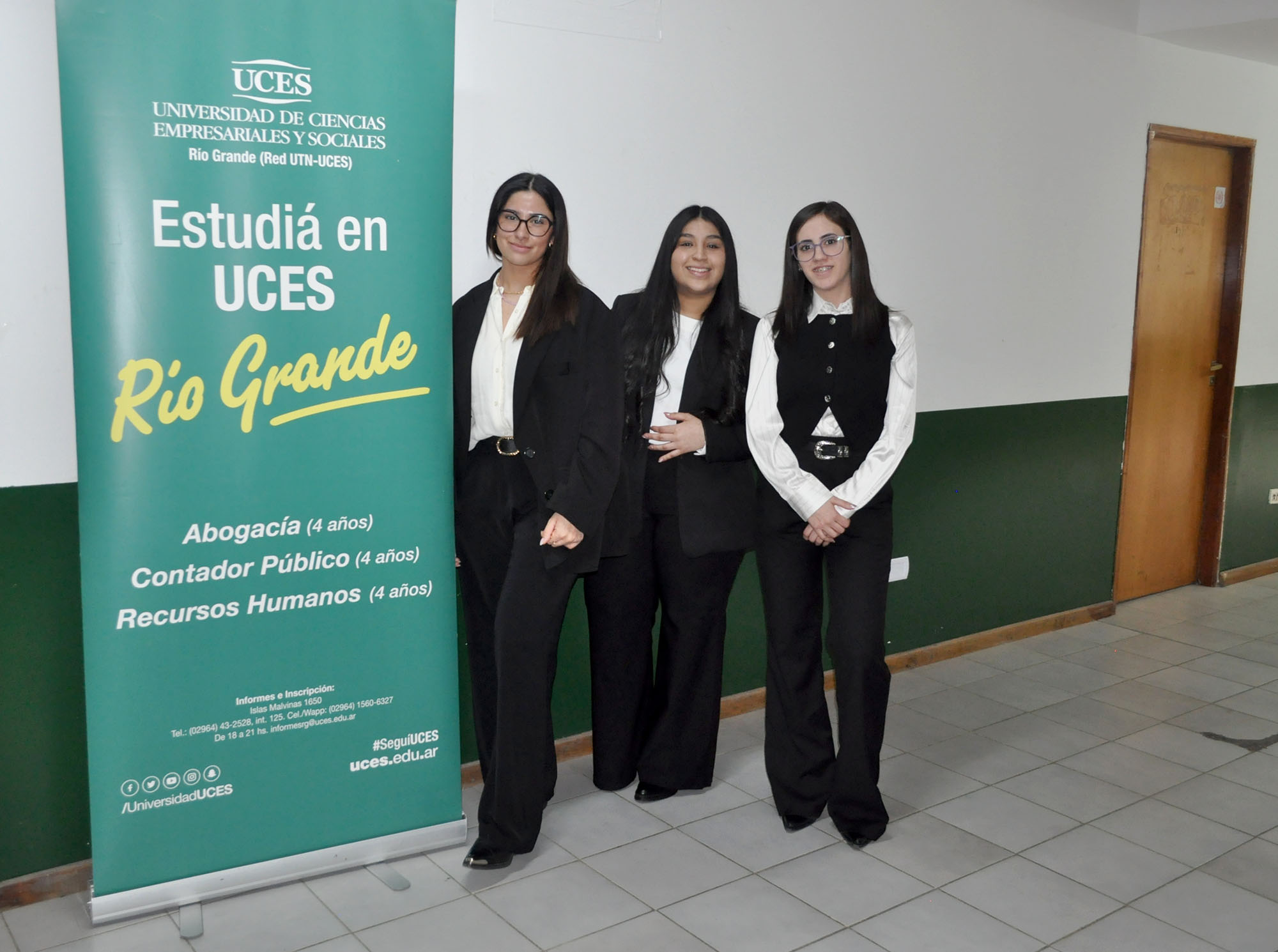 La UCES Río Grande celebró la graduación de tres Técnicas en RR.HH.