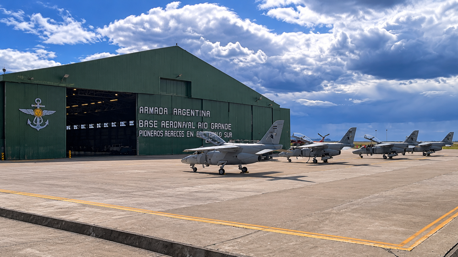 La Base Aeronaval abrirá sus puertas con aviones y helicópteros