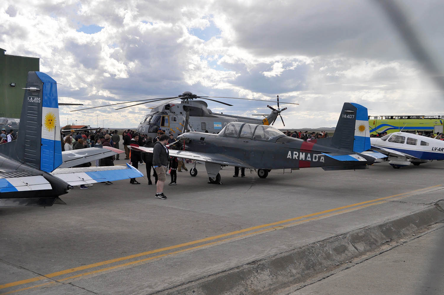 base muestra helicoptero